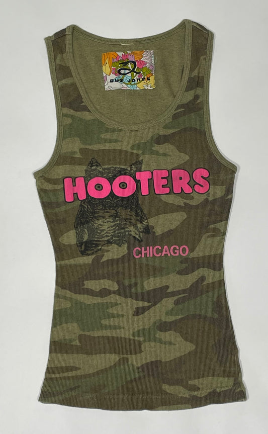 1990's Camo Hooters 50% Cotton / Polyester Rib Hooters Camo Tank