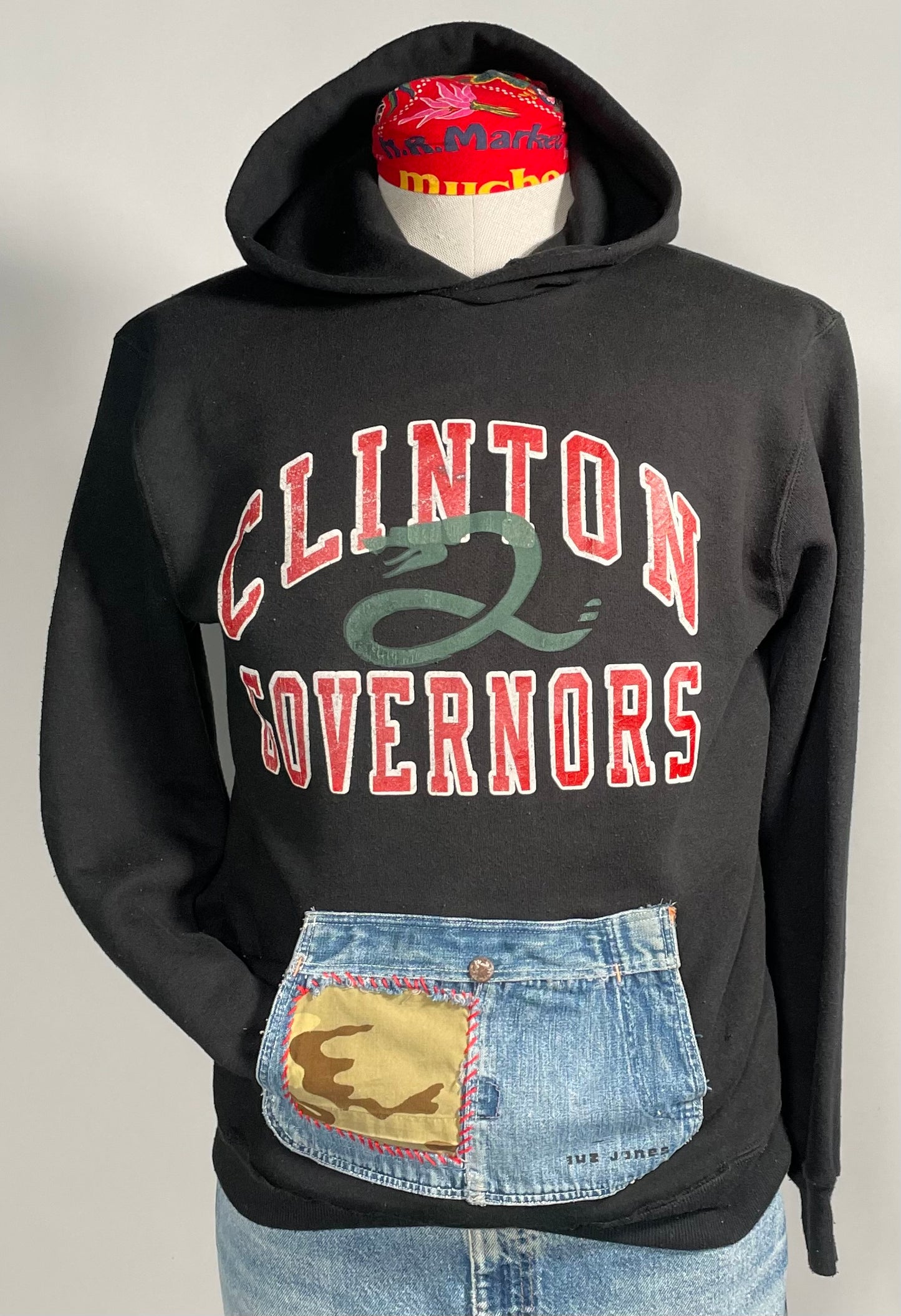 2000's 50% Cotton / Polyester Raglan Hoodie Sweatshirt