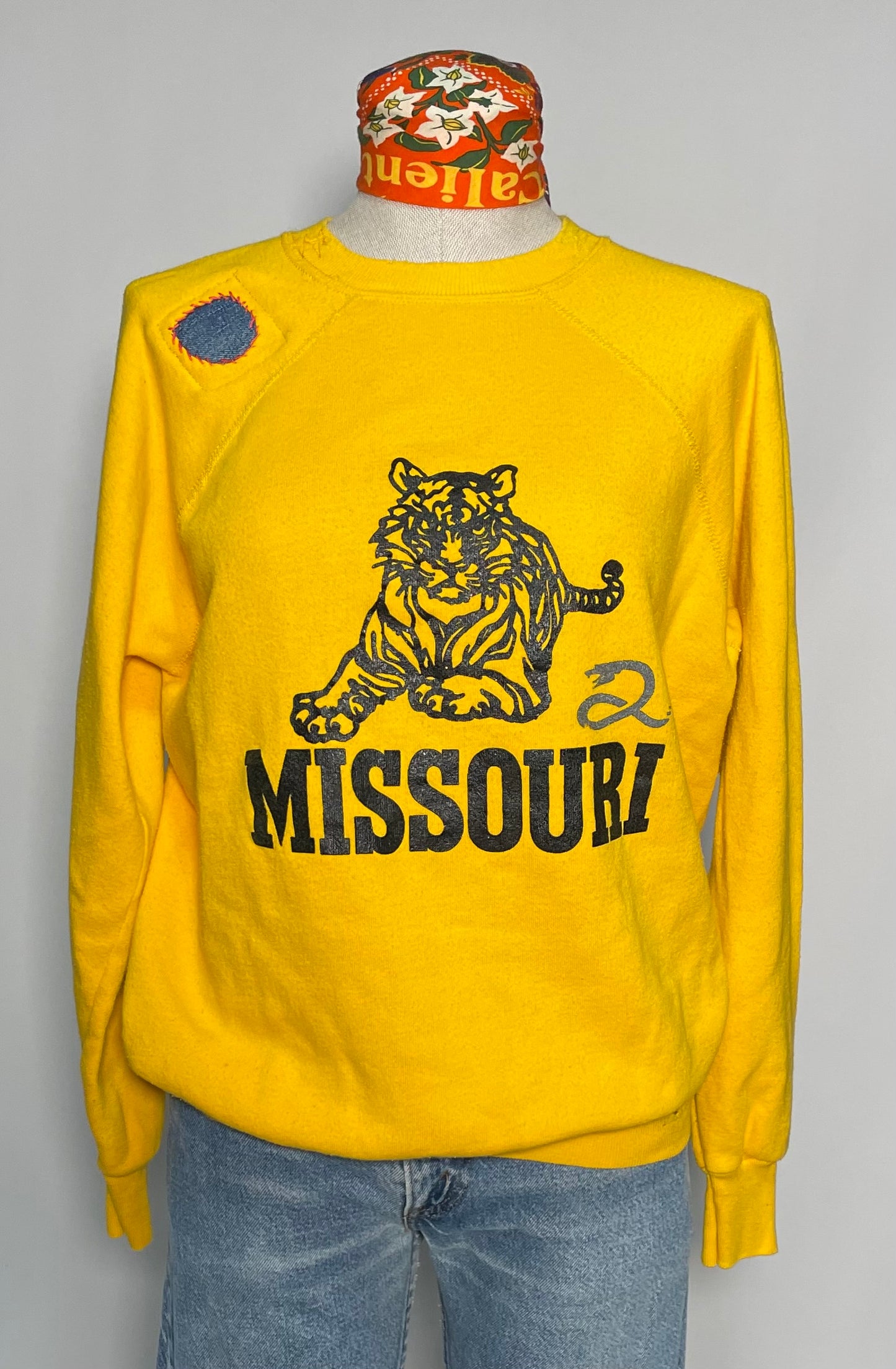 1990s 50% Cotton / Polyester sweatshirt
